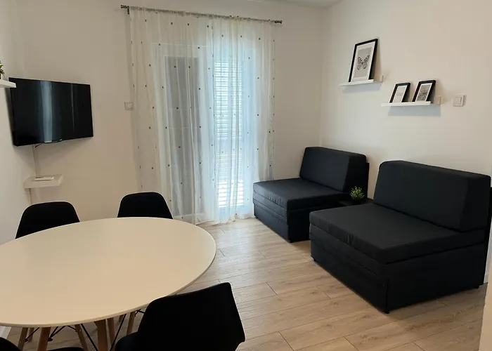 Noel & Vito Водице